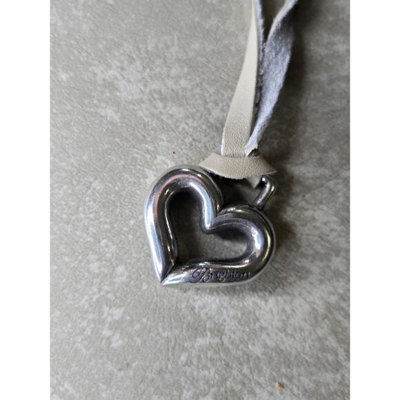 Vintage Brighton two tone brown croc and beige with heart tassel - Picture 10 of 10